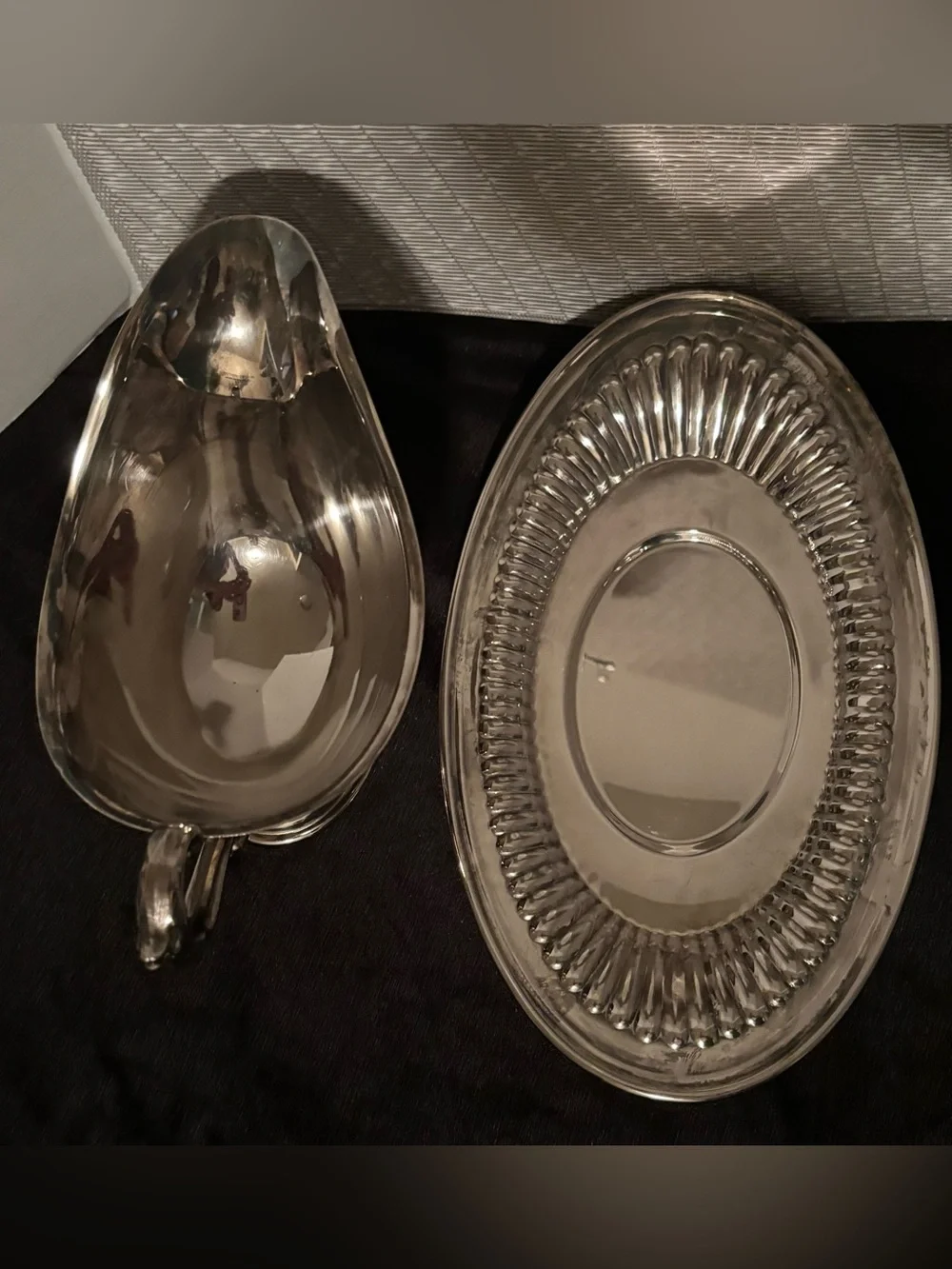 Vintage Kent Silversmiths Silverplate Hollowware Gravy Boat & Tray